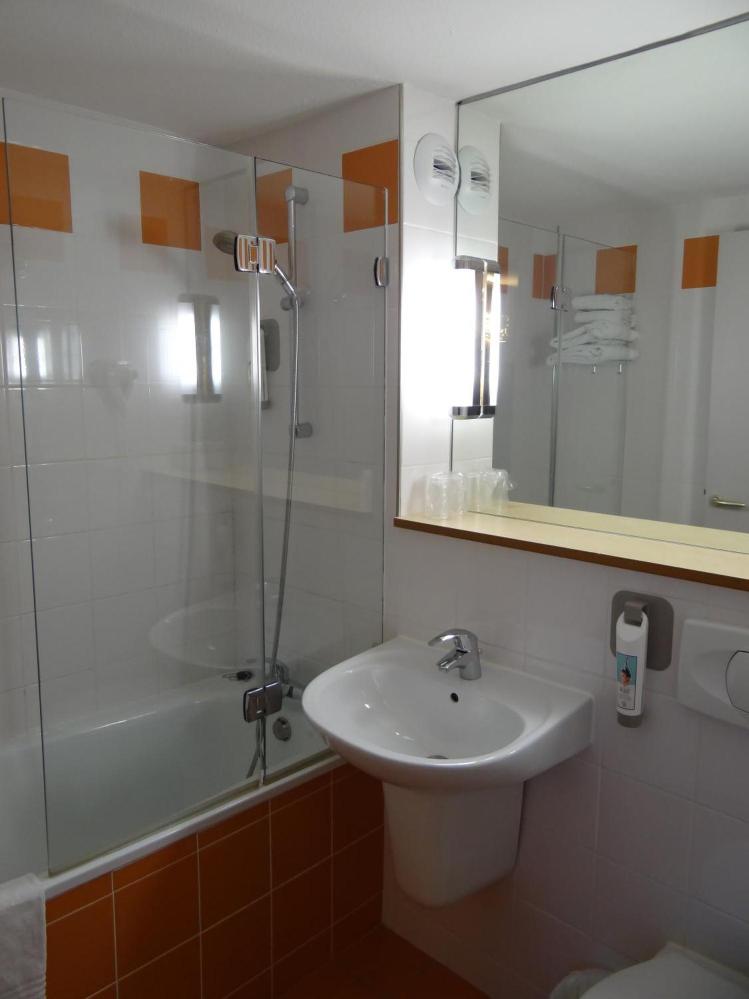 Hotel ibis Styles Périgueux Trélissac Habitación foto